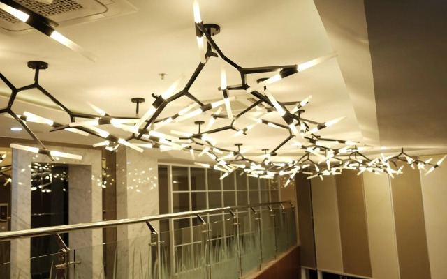 Verse Luxe Hotel Wahid Hasyim