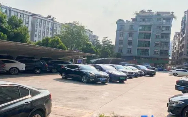 Lavande Hotel (Dongguan Wanjiang Middle School South China Mall)