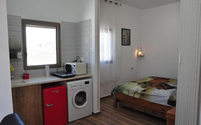 Vastu Dead Sea apartment