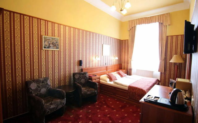 Old Prague Hotel