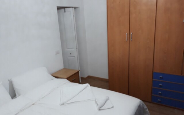 Parvis de Saint Gilles Apartments (Peymans)