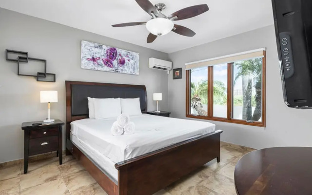 Amazing 4br4ba Villa w Pool Birdsanctuary Views