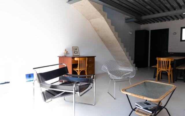 Loft With 4 Bedrooms, Terrace, Very Close to Paris