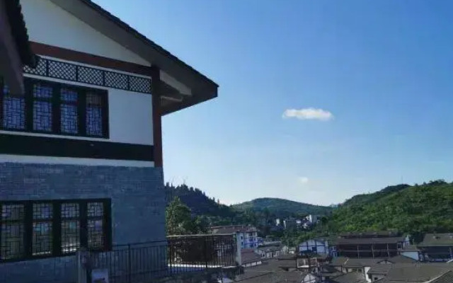 Shuiyunge Hotel (Huangguoshu Waterfall Scenic Area)