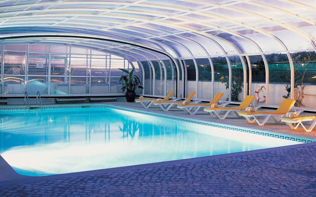 Costa D’Oiro Ambiance Village