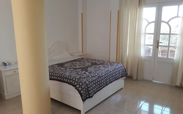 Spring Hotel Luxor
