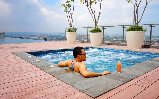 Louis Kienne Hotel Pandanaran