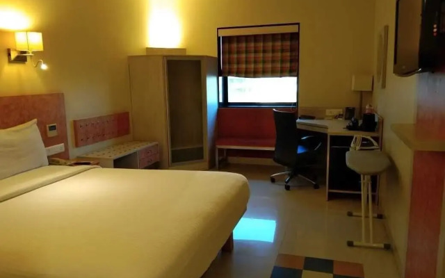 Lemon Tree Hotel, Pune