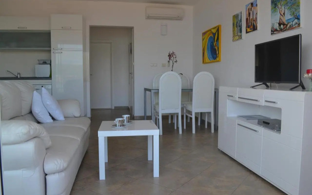 Apartments Oklopčić