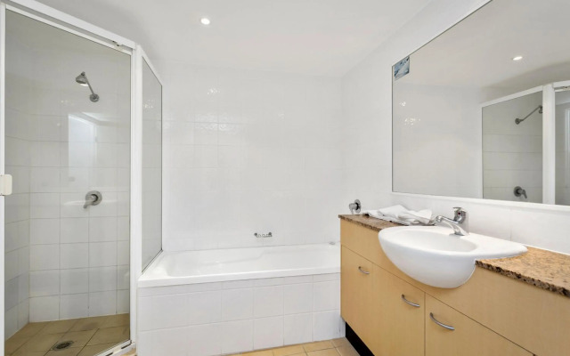 Kirra Beach Apartments