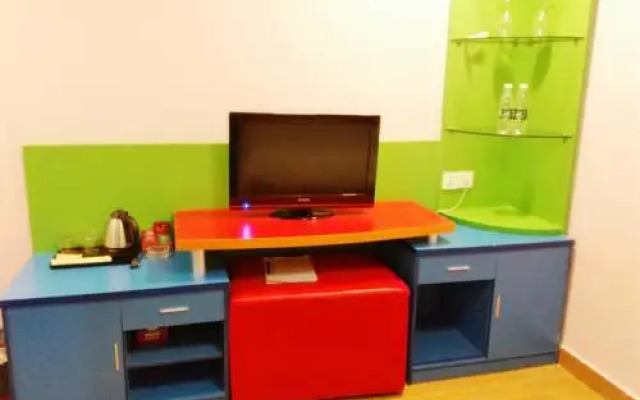 e Home Hotel Nanzhou Railway Staion