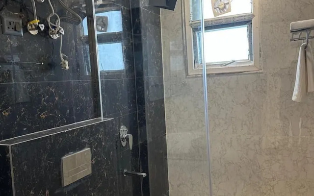 Soothing Stayz - Near Medanta