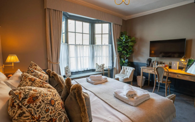 Salisbury Arms Hotel