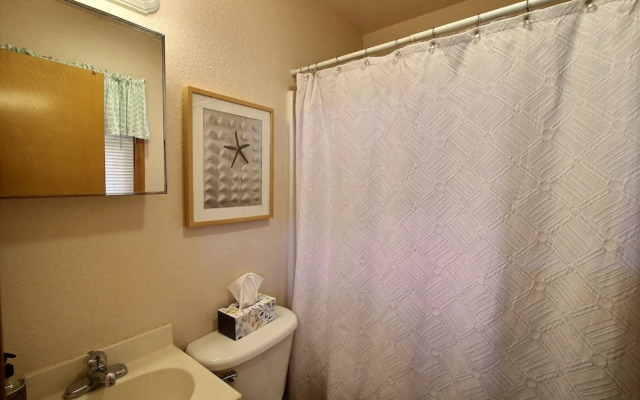 16 License To Chill 1 Bedroom Condo by RedAwning