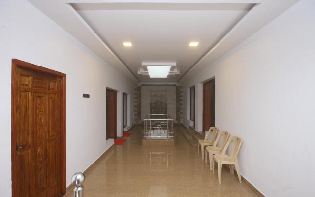 Collection O 13607 SRI SUBA KRISHMAA RESIDENCY