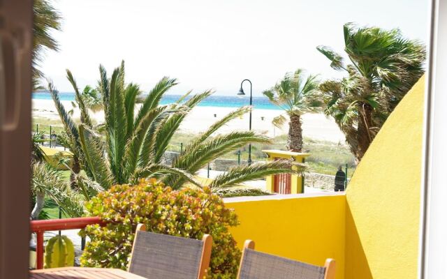 Livingtarifa - Apartamento piscina frente mar