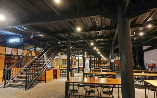 ZEN Rooms B Walk Batu