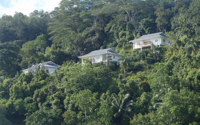 Sailfish Beach Villas