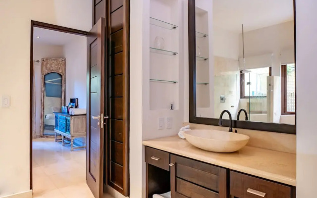 Uxmal 5 Bedroom Villa by RedAwning