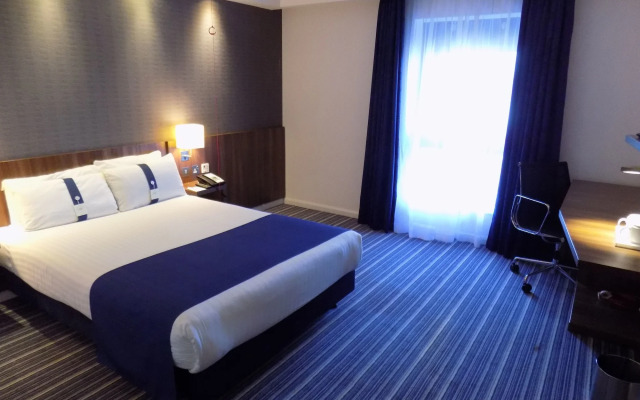 Holiday Inn Express Dunstable by IHG
