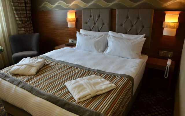 Adranos Hotel