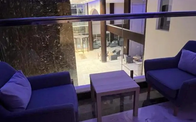 Lolia Hotel