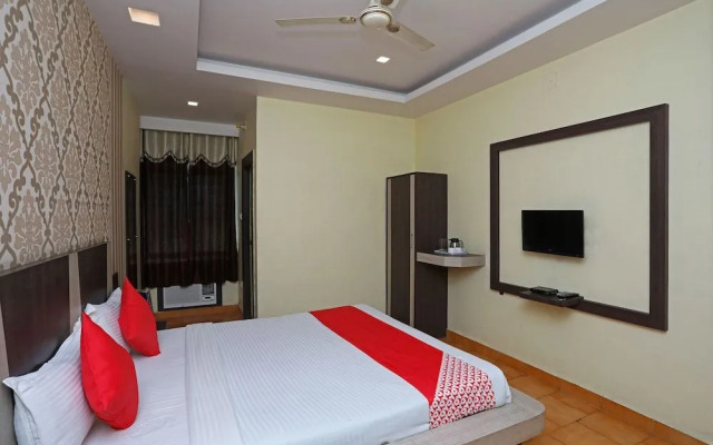 OYO 29689 Hotel Pramod
