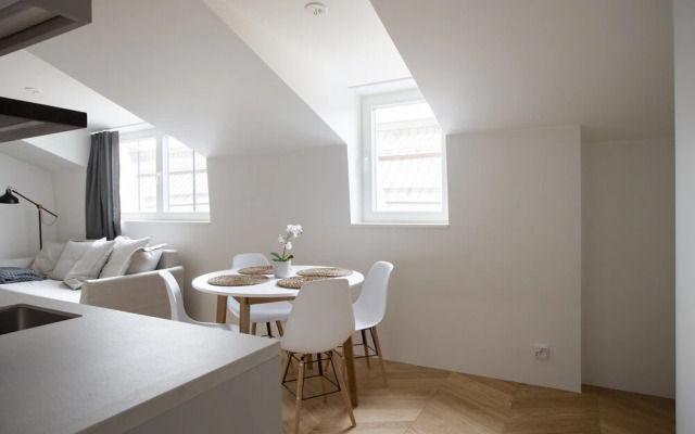 Charming Modern Penthouse in Ullanlinna