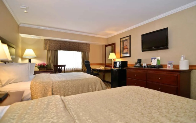 Baymont By Wyndham Pompton Plains/Wayne