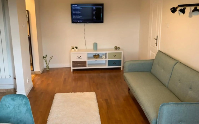 Floreasca Apartment Bach