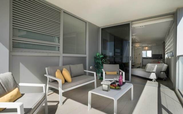 Luxury Beach View by Airsuite