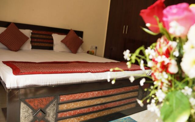 Maxfort Budget Hotel Dwarka