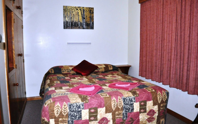 Sharonlee Strahan Villas – Guest Rooms – Strahan