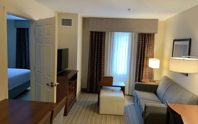Homewood Suites Jacksonville Deerwood Park