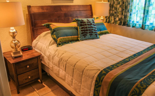 Hollywood Sands Resort