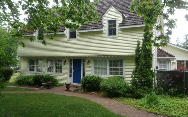 The Byron House