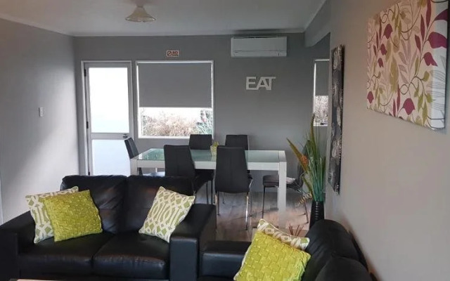 Mangawhai Monarch - Mangawhai Heads Holiday Home