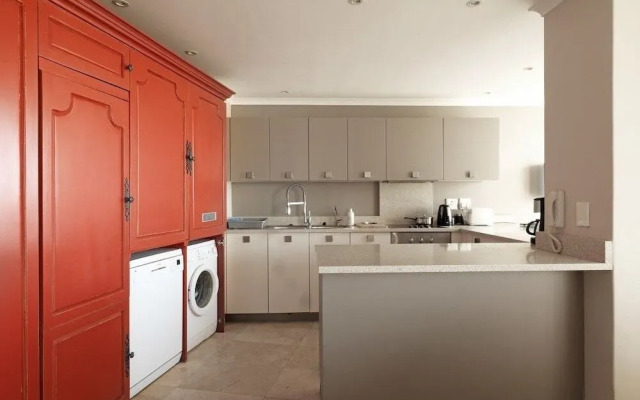 Luxury Self Catering Accommodation at Muizenberg East Beaches