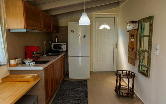 Alonia Apartment