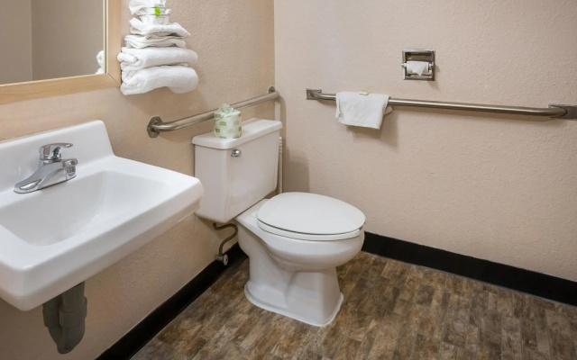 Knights Inn Grand Rapids