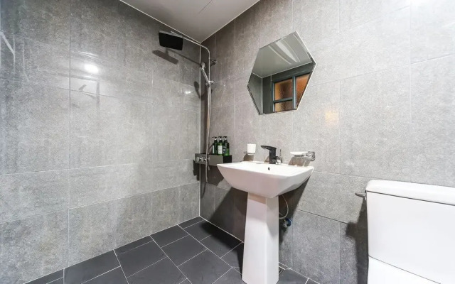 Changwon Luxury