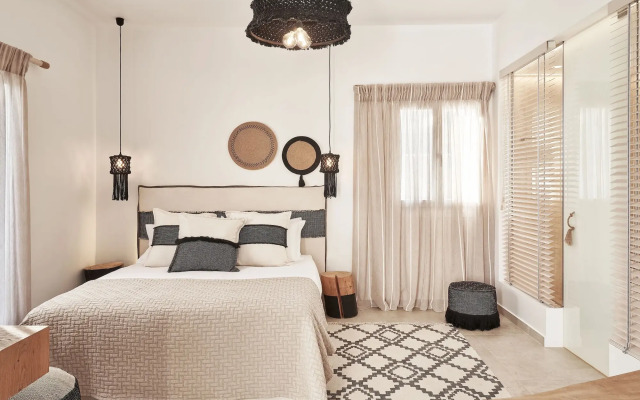 Volcano Luxury Suites Milos - Adults Only