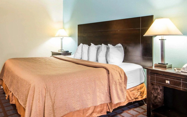 SureStay Plus Hotel by Best Western Blue Springs