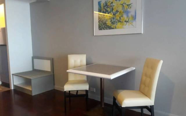 斯普林菲尔德海滩豪华公寓(Springfield Beach Deluxe Condo)