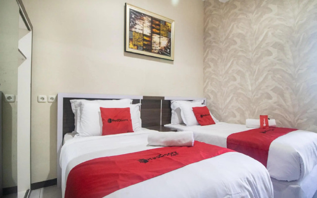 RedDoorz Syariah @ Hotel 91 Jember