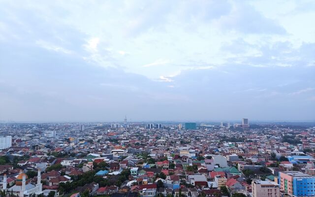 Comfortable 2Br Apartment At Vida View Makassar