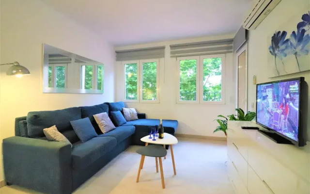 Apartment in Empuriabrava Near Beach
