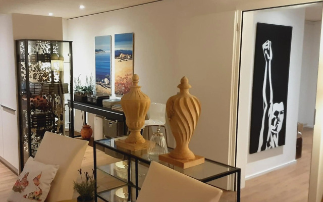 Dorf-Hotel "Apartments & Rooms"