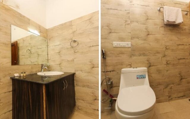 OYO 26596 Hotel Ambika