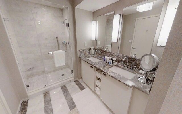 Luxury Condo on the Beach